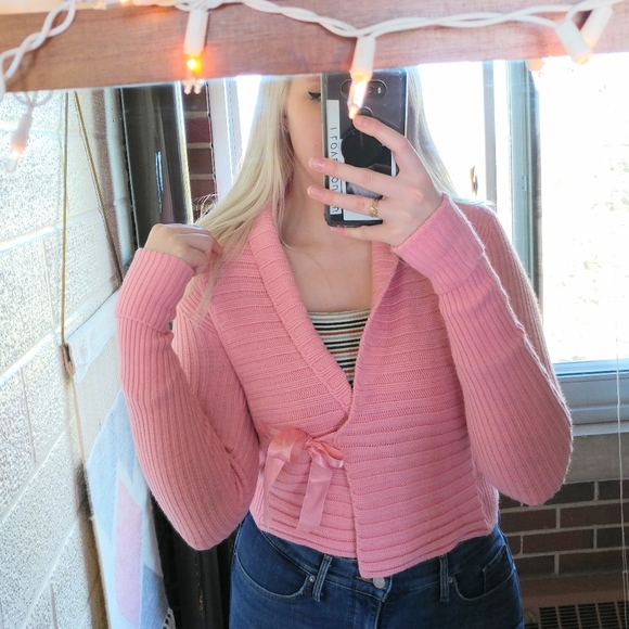 Energie Sweaters - Vintage 90's Energie Super Soft Cropped Sweater